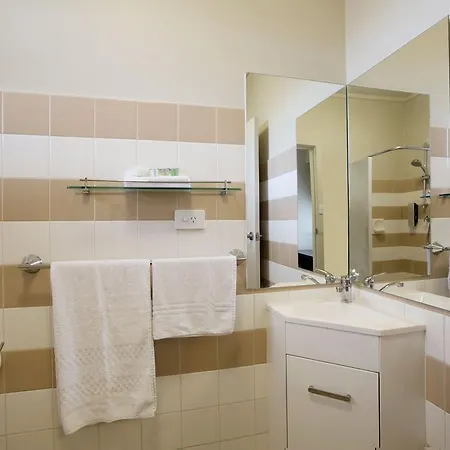 Enfield Hotel Adelaide Room photo